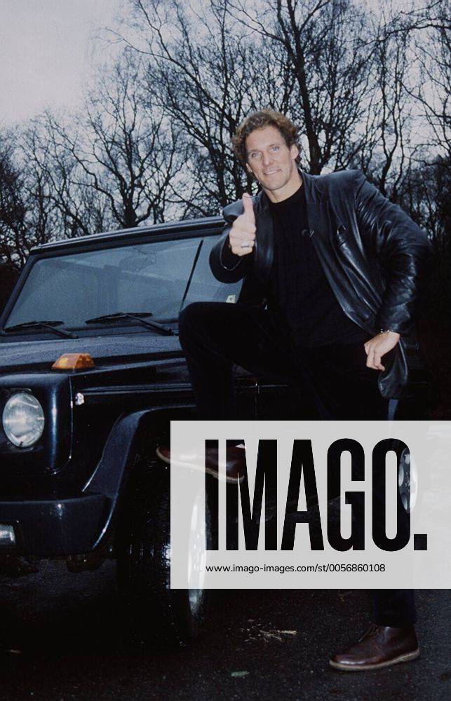 Ralf Möller mit Mercedes GModell in auto motor und sport tv (VOX) 01