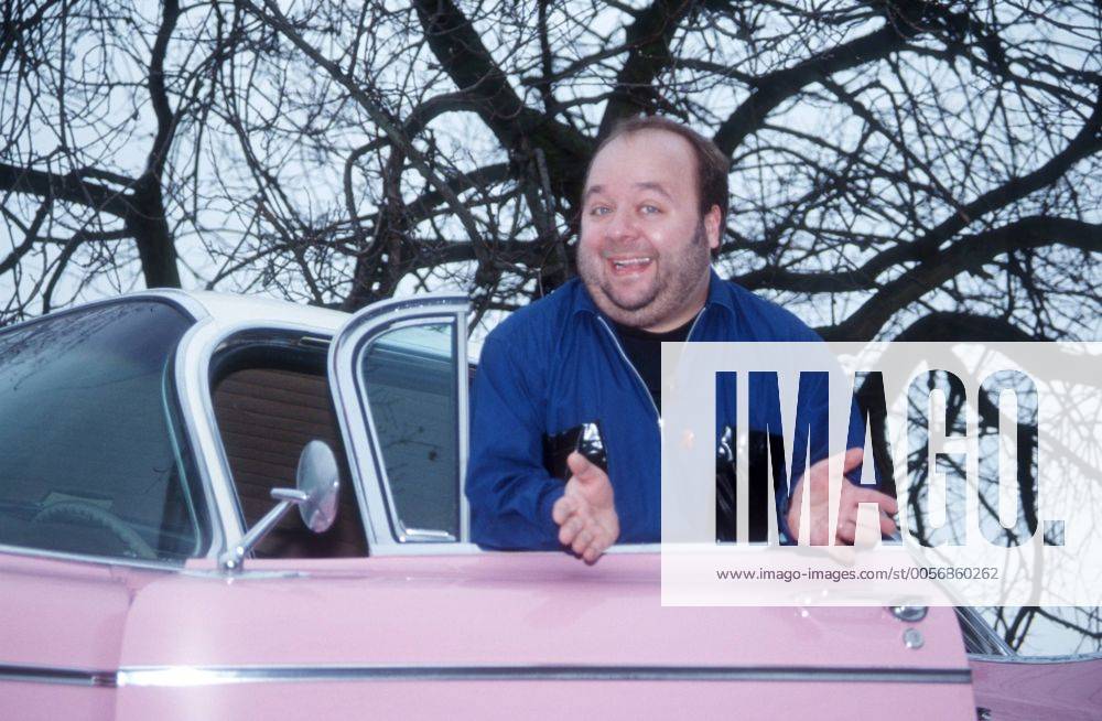 Dirk Bach mit Pink Cadillac in auto motor und sport tv (VOX) 02 98 böw