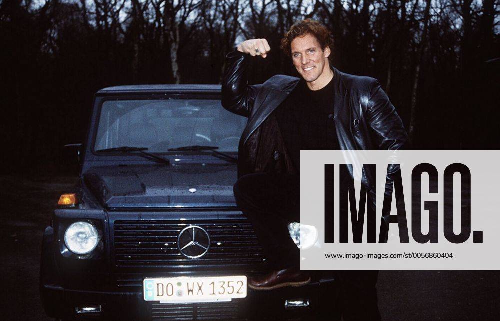 Ralf Möller mit Mercedes GModell in auto motor und sport tv (VOX) 01