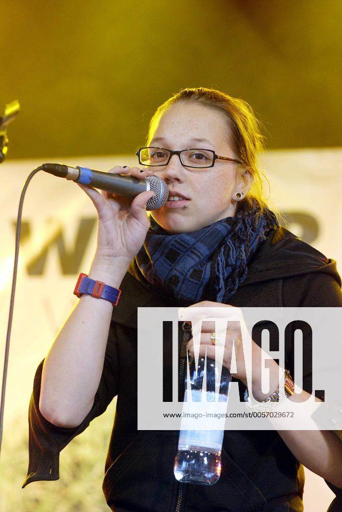 Stefanie Heinzmann (Sängerin) 06 09 thg Stefanie Heinzmann während
