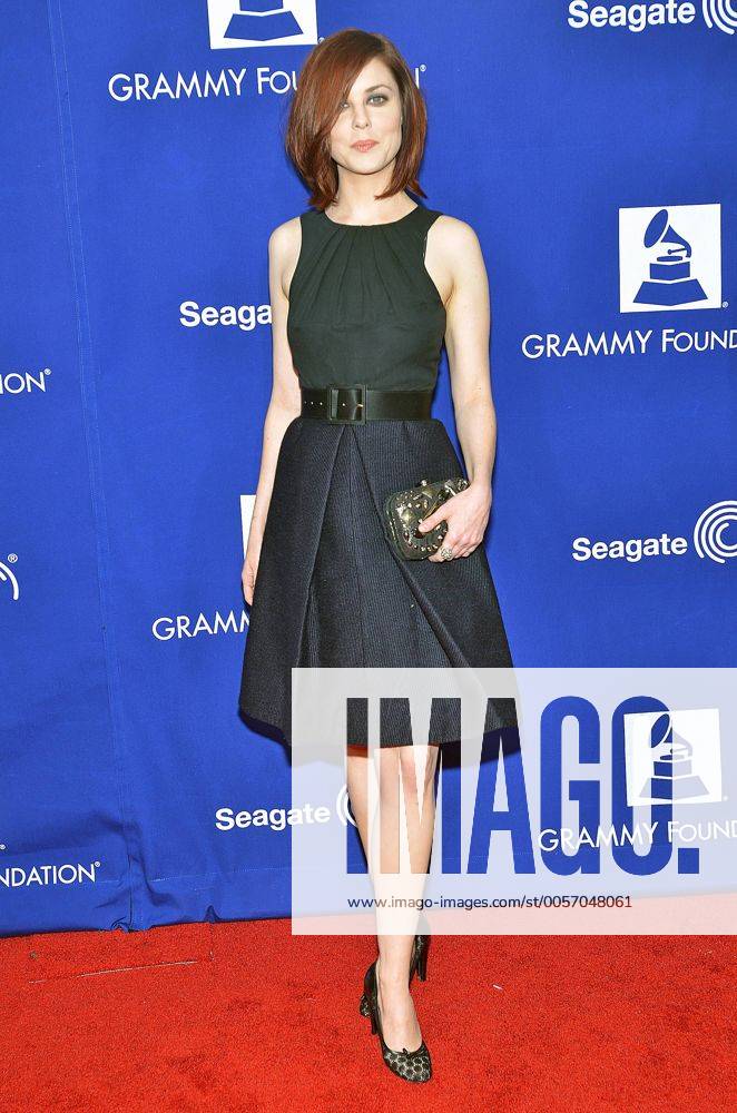 Singer Songwriter Anna Nalick Arrives At The Grammy Foundation S 14th