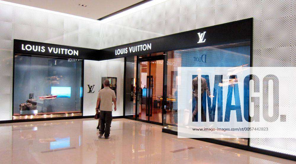 Explore the Exquisite Louis Vuitton Store in Shenzhen
