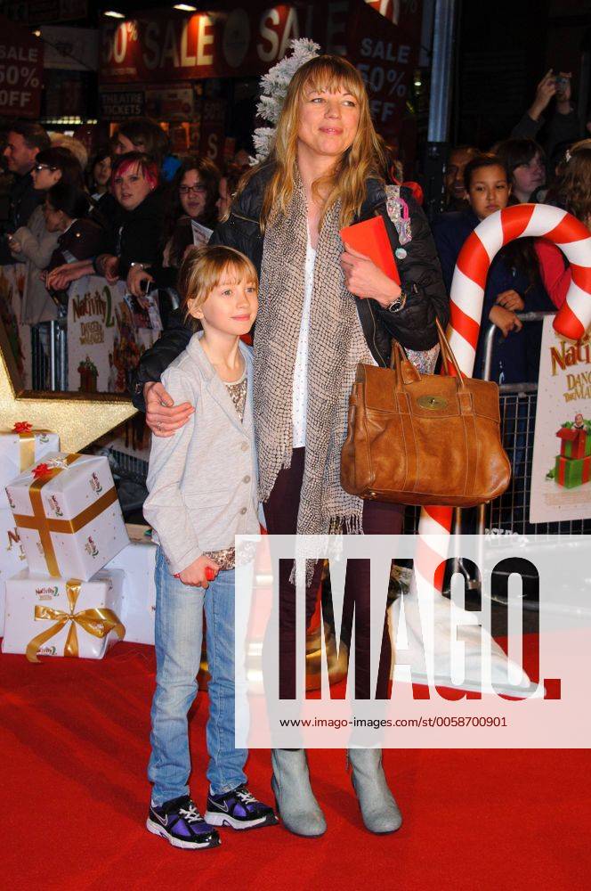 Sara Cox And Daughter Lola Anne Carter At The Nativity 2 Premiere In