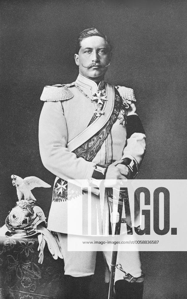 Historische Fotografie, Portrait von Wilhelm II. als Regimentschef in ...