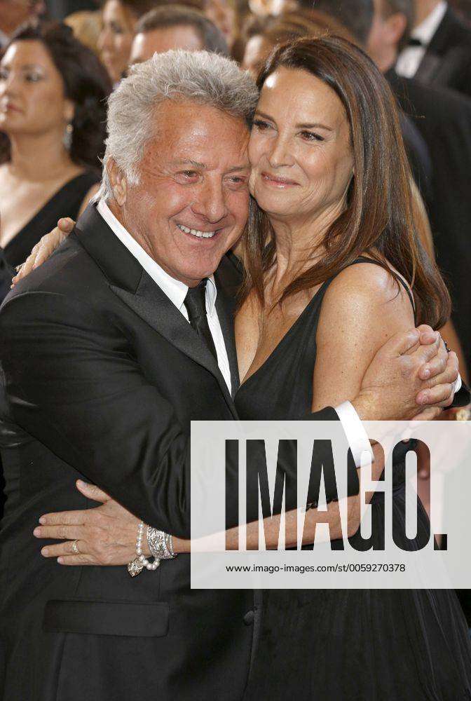 85th Annual Academy Awards Arrivals Dustin Hoffman And Wife Lisa 4431