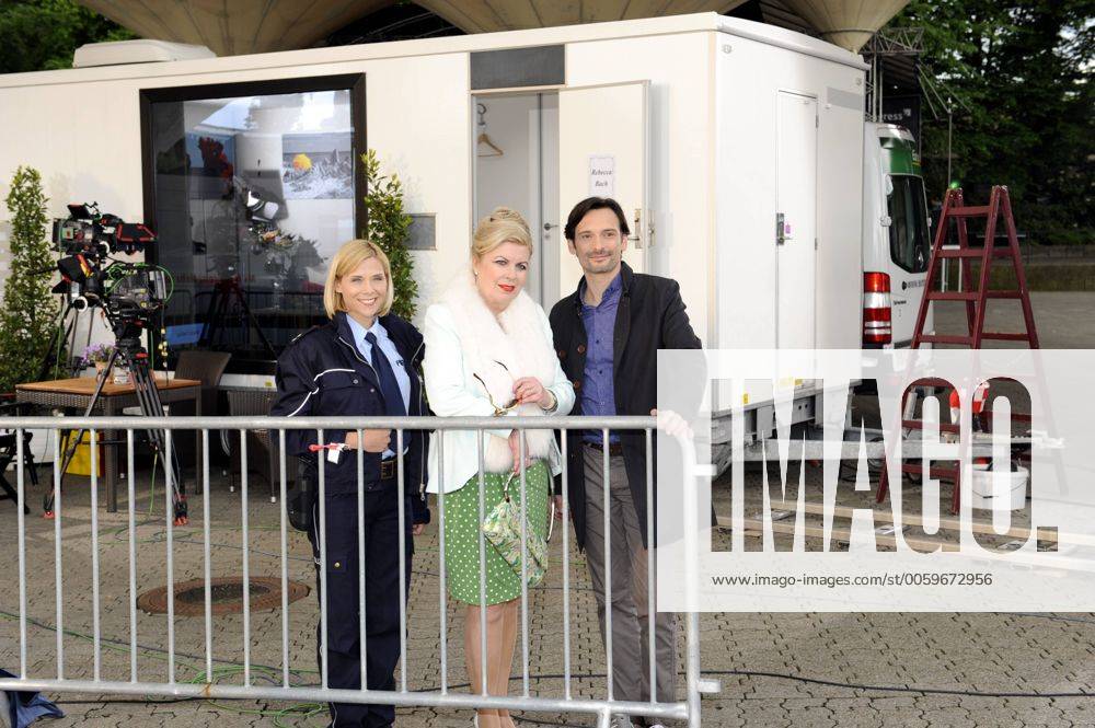 Die Schauspieler, Tanja Szewczenko, Christiane KrĂĽger und Kenneth Huber ...