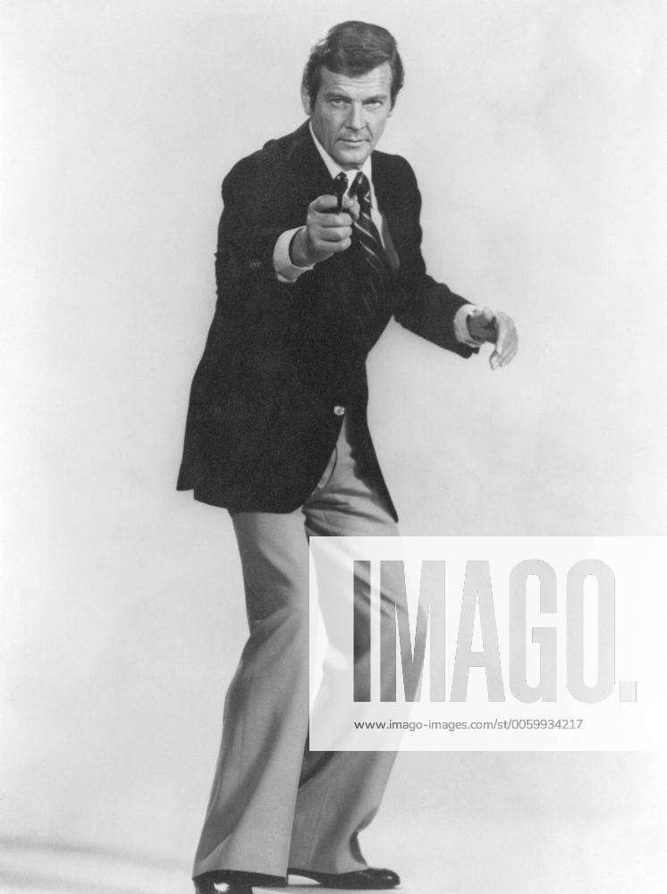 James Bond Gun Images - Free Download on Freepik