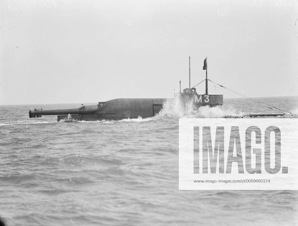 HMS Submarine No 3 Splash on the conning tower 30 March 1920 UnitedArchives