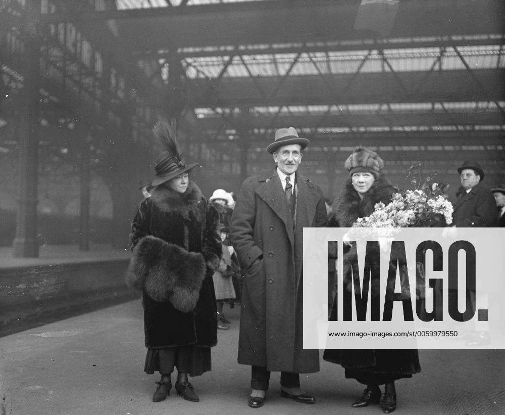 Famous Comedian Home Again Miss Marie Tempest who was first England s