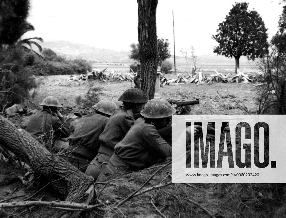 Men of the Guards Battalion manning a front line slit trench in Tunisia ...