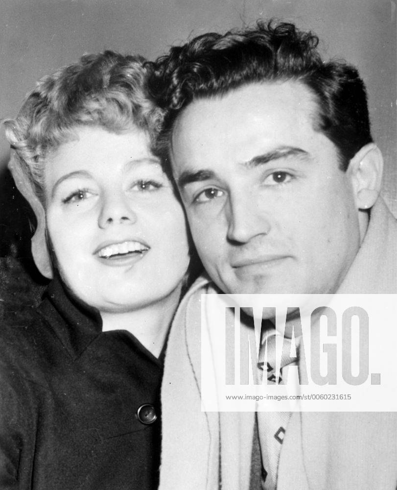 New York: Film actress Shelley Winters and her fiance, Vittorio Gassman ...