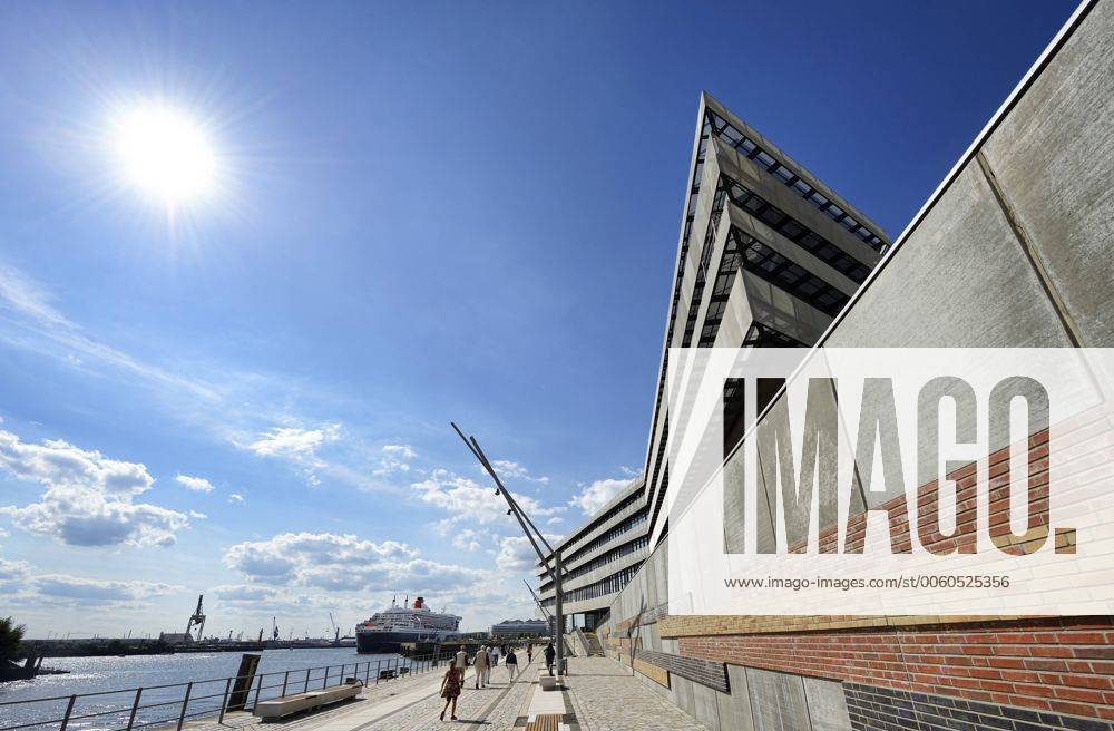 Hafencity-Universität an der Überseeallee in der Hafencity von Hamburg ...