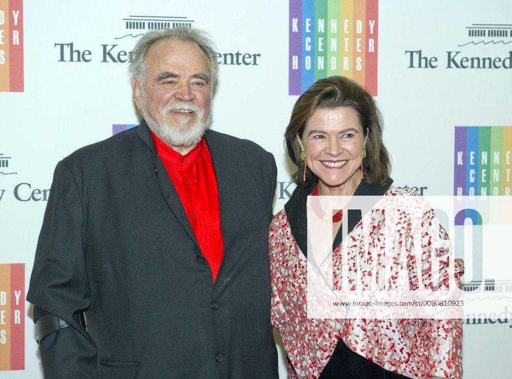 Herbert V. Kohler, Jr. and his wife, Natalie, arrive for the formal