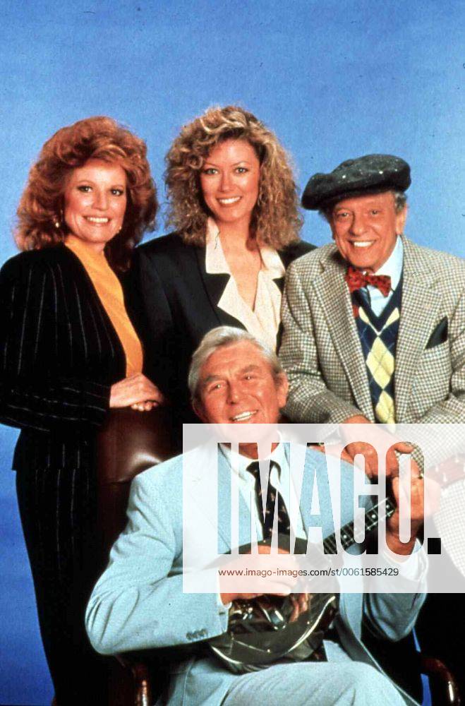 VL Julie March (Julie Sommars), Michelle Thomas (Nancy Stafford), Ben