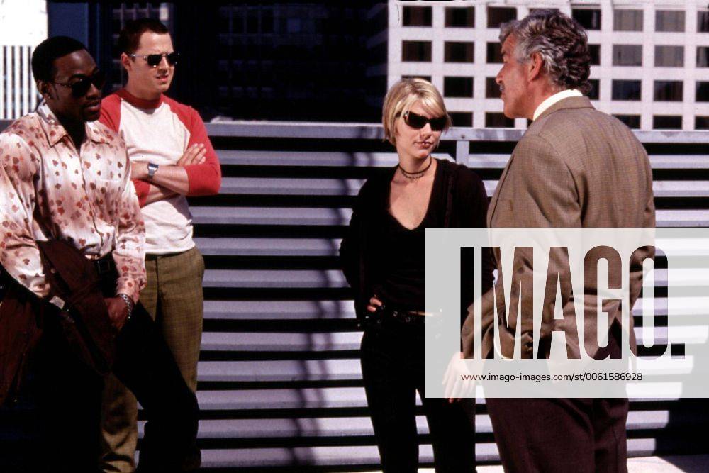 Linc (Omar Epps), Pete (Giovanni Ribisi), Julie (Claire Danes), Cop Greer  (Dennis Farina