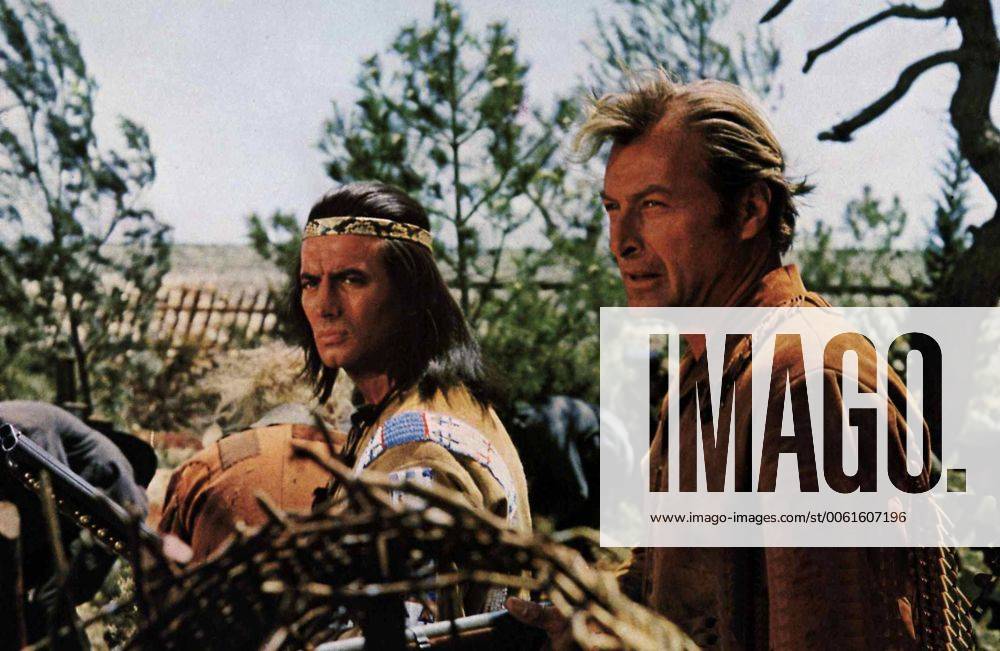 Pierre Brice, Lex Barker Winnetou (Pierre Brice, l) und Old Shatterhand ...