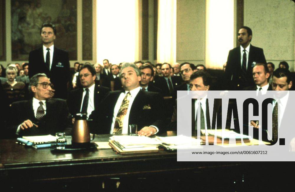 Paul Castellano (Abe Vigoda), John Gotti (Tom Sizemore ,m