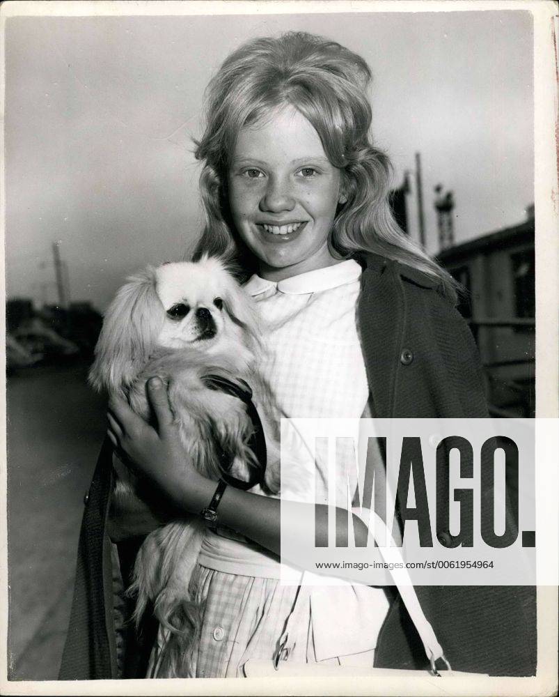 Jun. 27, 1960 - Hayley mills leaves for Hollywood - to star in new film ...