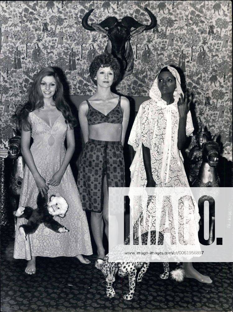 Mar. 20, 1961 - Models in lingerie fashions at Club Safari Y