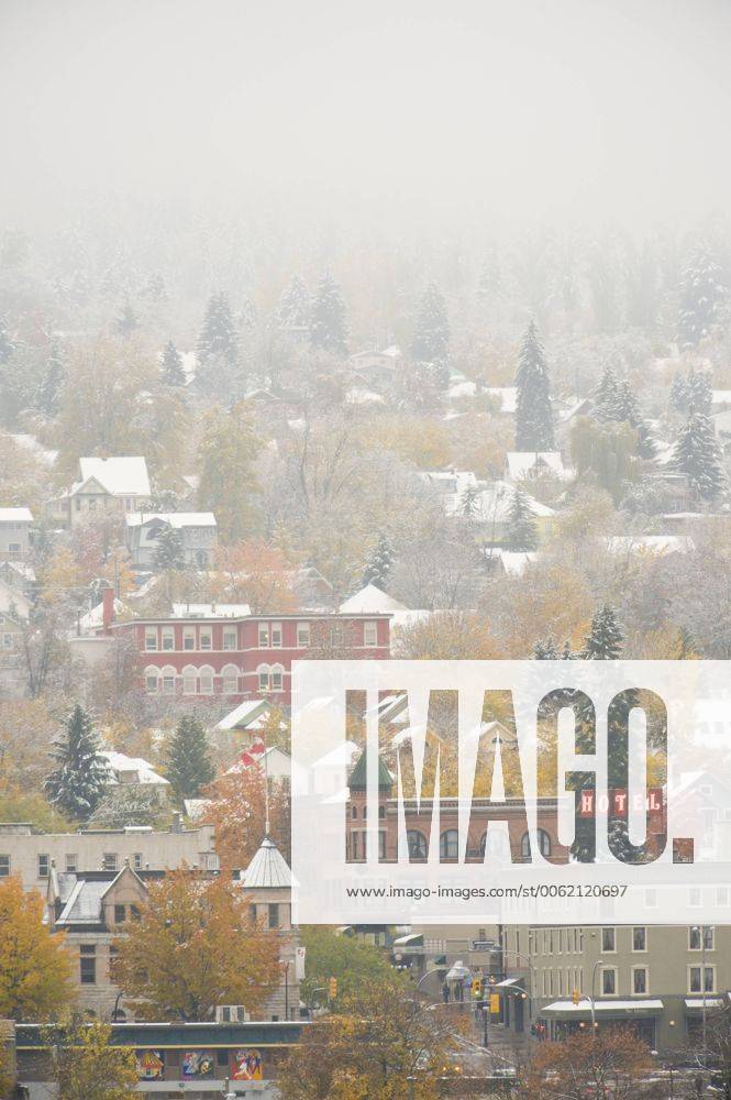 Nelson, British Columbia, Canada, after an autumn snowfall Y