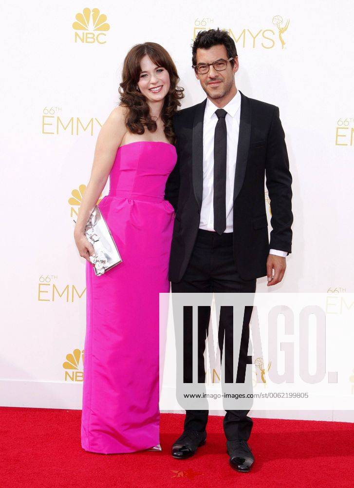 Zooey Deschanel und Jacob Pechenik bei den 66. Annual Primetime Emmy