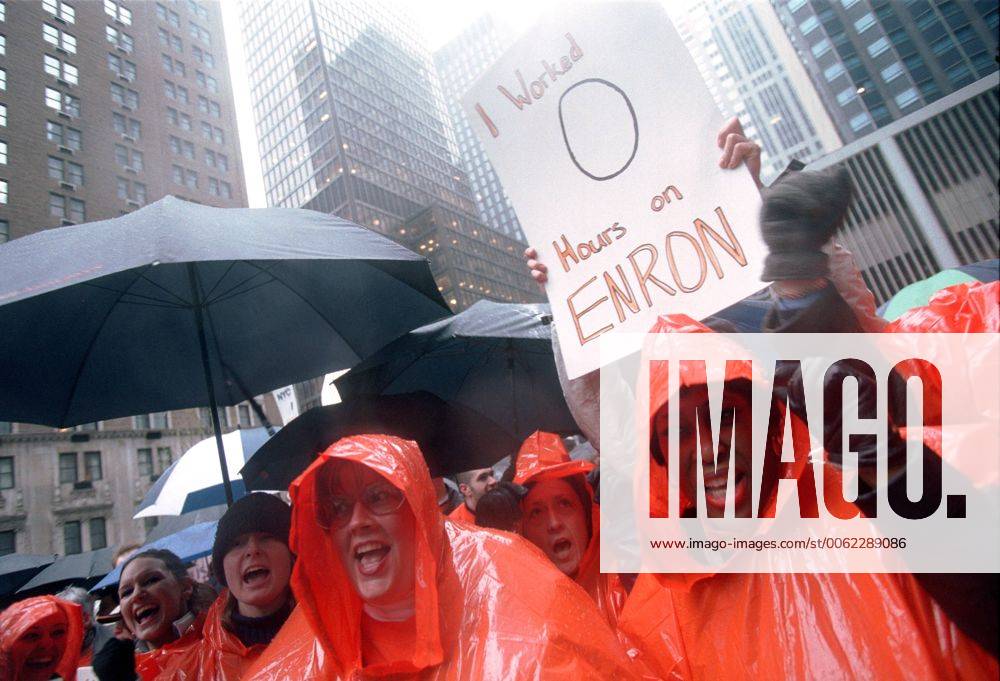 Enron debacle Employees of the Arthur Andersen accounting