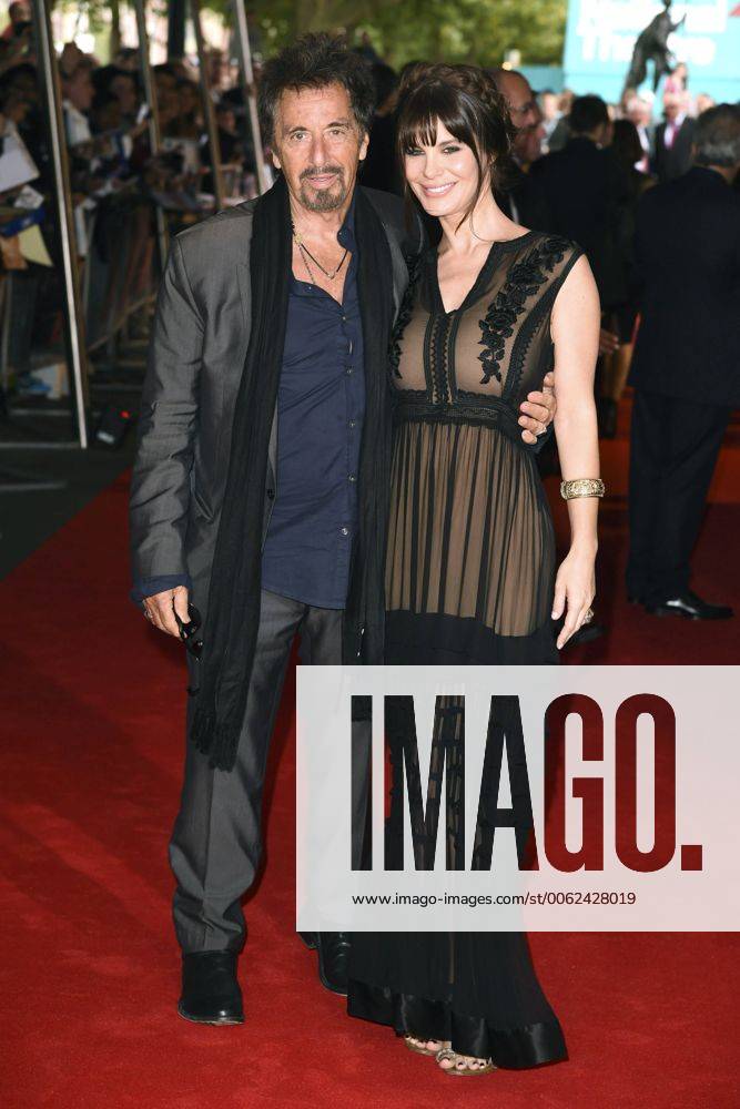 Al Pacino und Lucila Polak Lucila Sola bei den Premieren von Salomé und ...