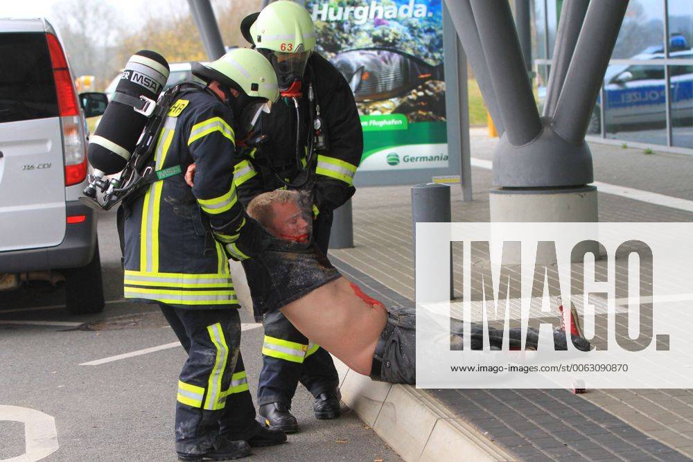 Einsatzkräfte, Krisenstäbe, Mitarbeiter des Flughafens, der