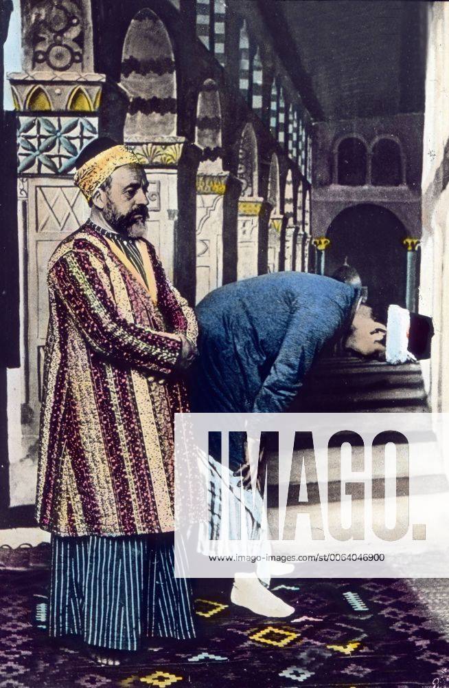 Spanien Land und Leute Fünfmal am Tag wird der Mohammedaner von dem Muezzin, dem Gebetsrufer, von
