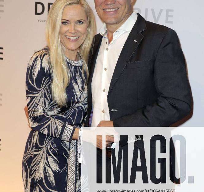 Axel Schulz mit Ehefrau Patricia bei der Eröffnung des DRIVE ...