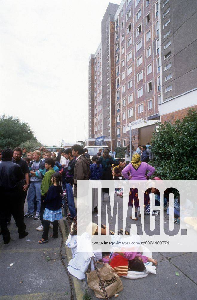 Reportage Ausschreitungen Rostock Lichtenhagen 1992, zahlreiche