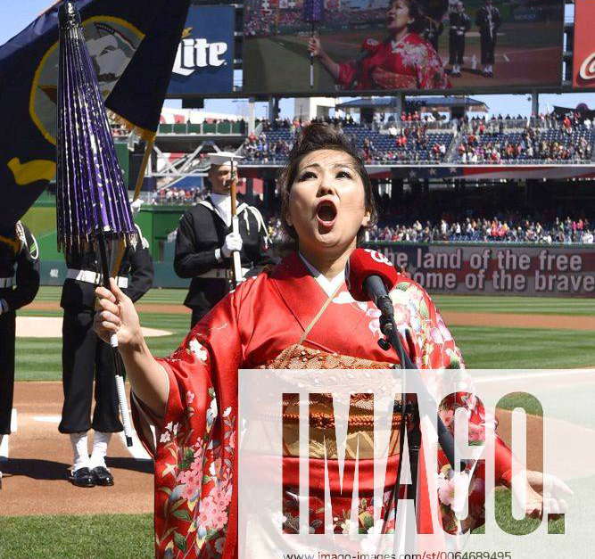 Japanese opera singer Tamura appears at MLB exhibition game Japanese