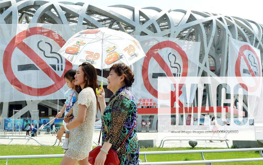 Public Smoking Ban Begins In Beijing No Smoking Posters Are Widely