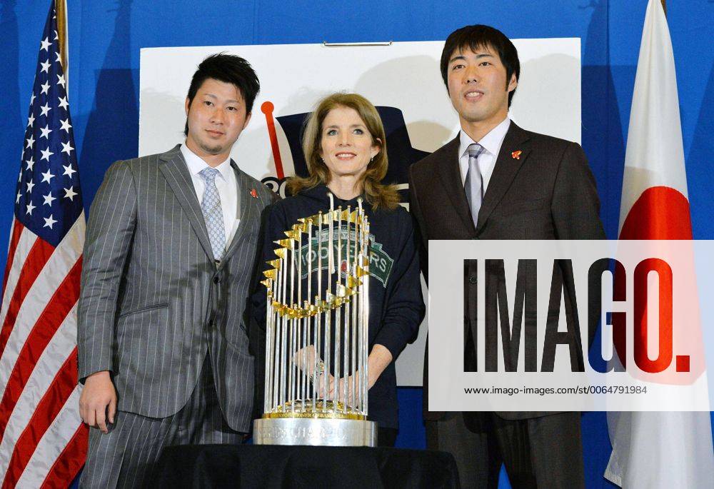 TOKYO, Japan The Boston Red Sox s Japanese pitchers Koji Uehara (R