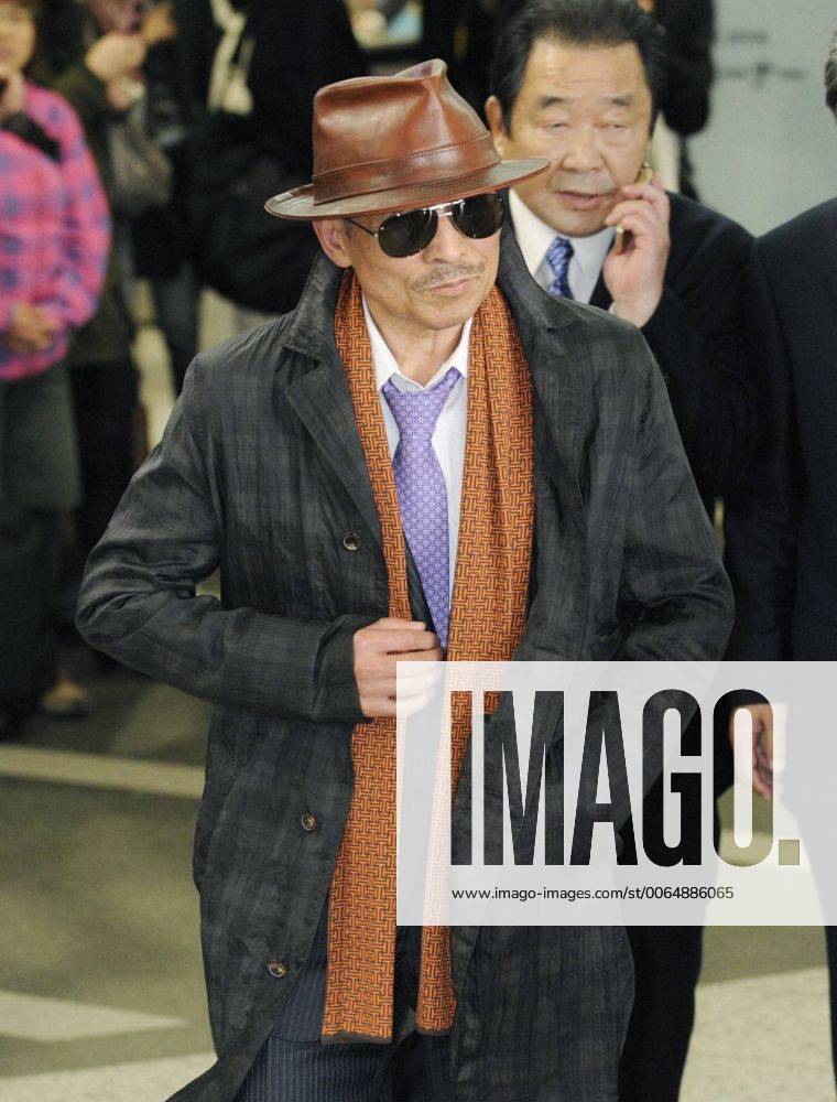 KOBE, Japan Kenichi Shinoda, the head of Yamaguchigumi, Japan s largest crime syndicate, arrives