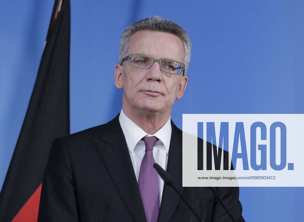 Berlin, Hotel Adlon , Bundesinnenminister Thomas de Maiziere trifft ...