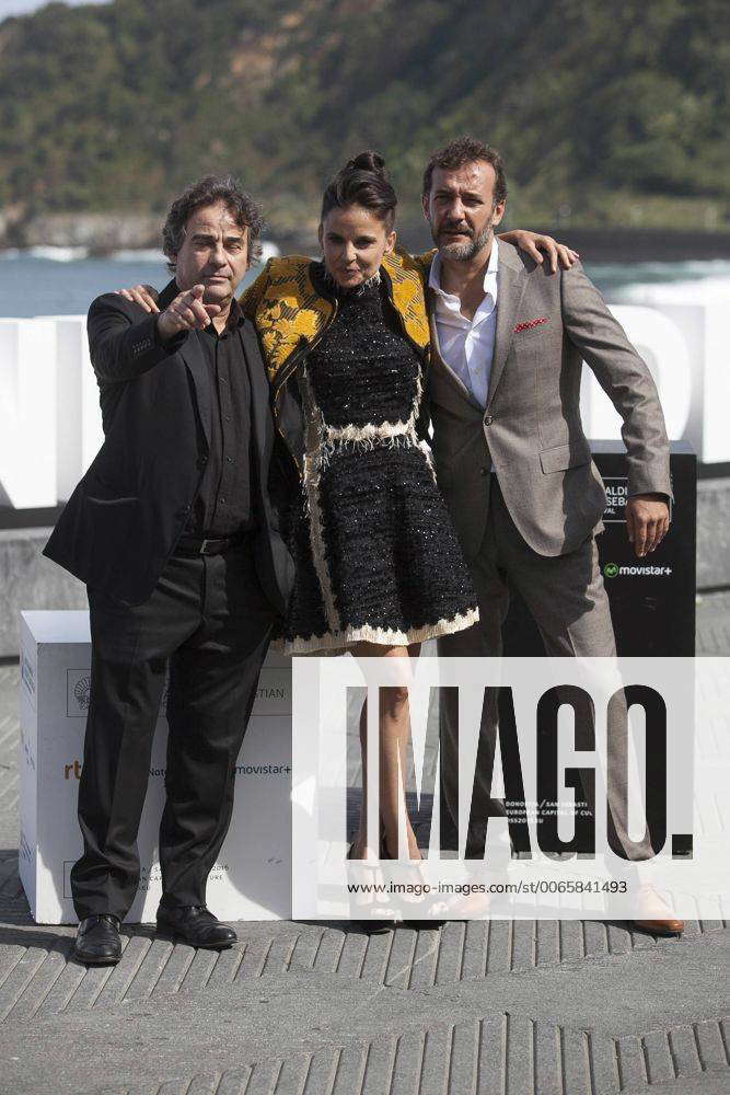 Actors Jose Luis Garcia Eduard Fernandez And Elena Anaya Pose During Lejos Del Mar Film 9157