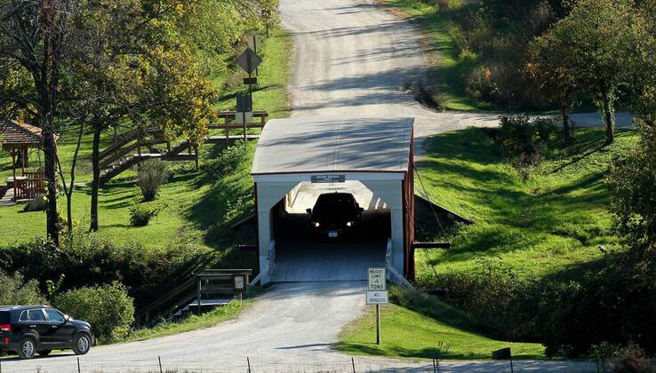Oct. 11, 2014 - Winterset, IOWA, USA - Cedar Bridge is one of the six ...