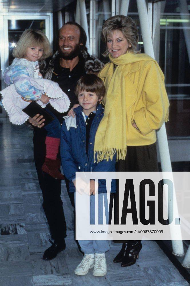 MAURICE GIBB with wife Yvonne Spenceley and children Adam Gibb and Samantha Gibb