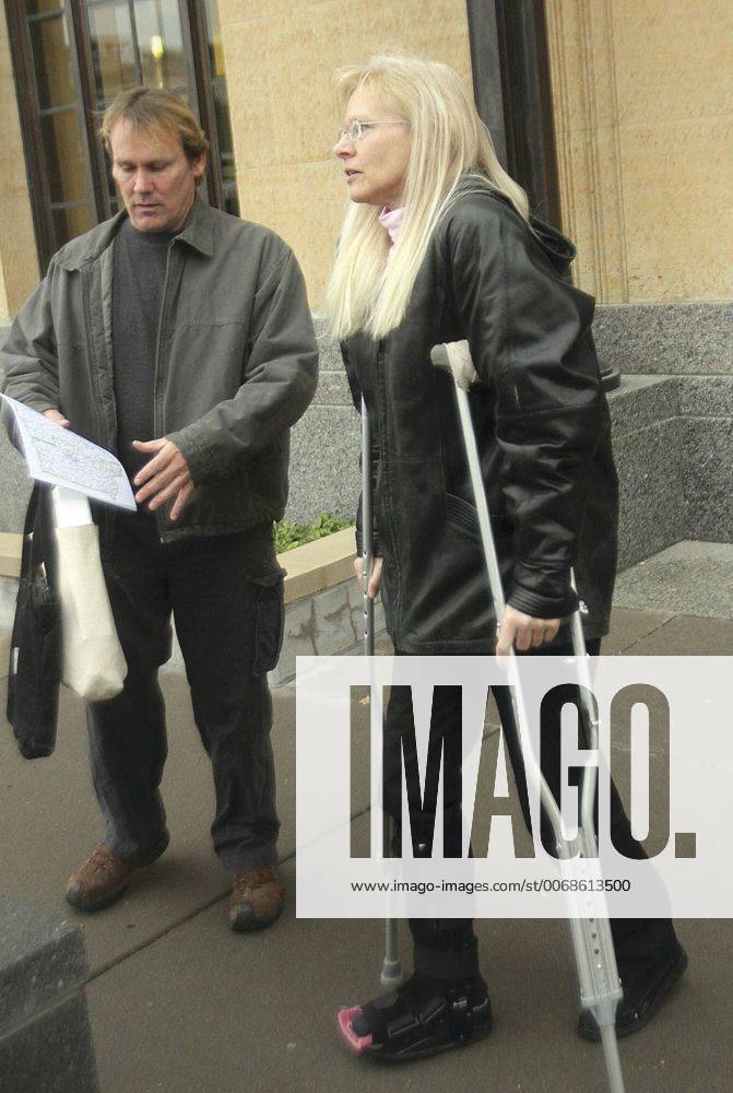 dec-6-2012-davenport-iowa-u-s-teresa-hunt-leaves-the-federal
