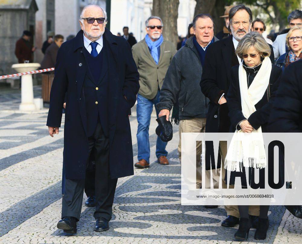 Funeral de Almeida Santos Lisbon-20 01 2016-Music and applause were ...