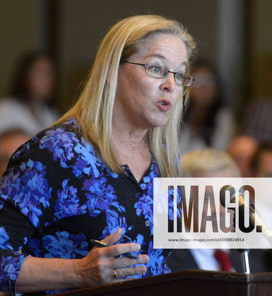 March 14, 2016 - U.S. - ASEC -- Bernalillo County Commissioner Maggie ...