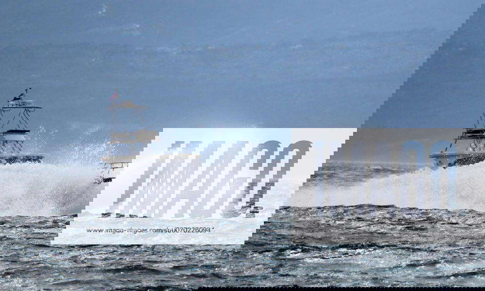 Strong wind at the sea Split, Croatia 01.04.2016., Split, Croatia