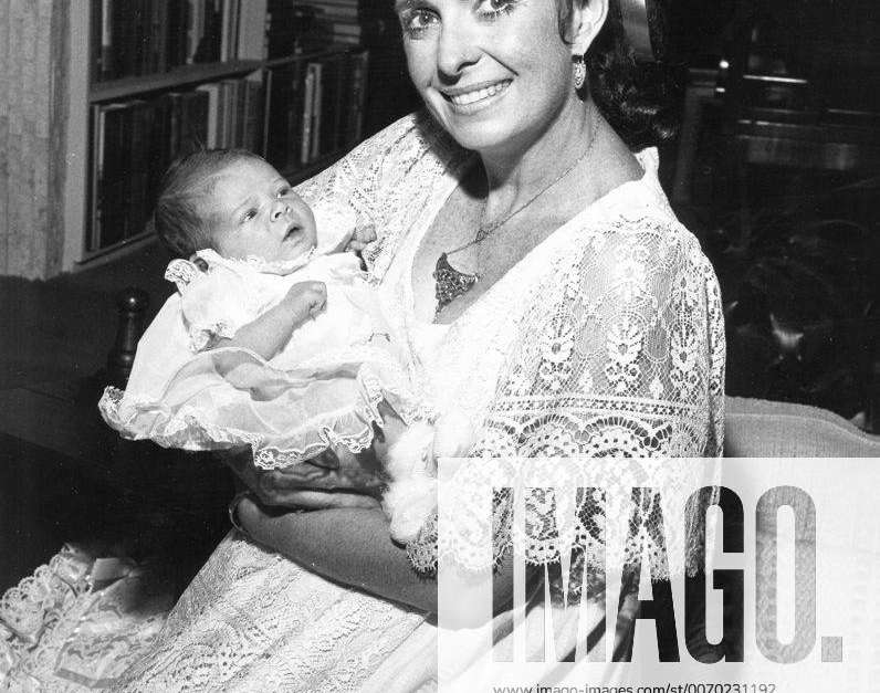 July 29, 2011 MARGARET O BRIEN with daughter Mara Tolene Thorsen