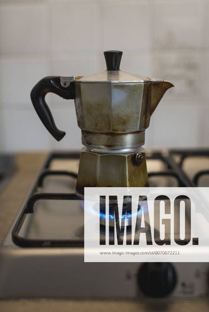 Espresso can on gas stove property released Y