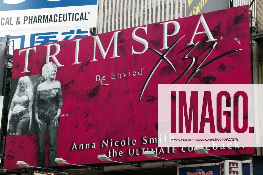 Jan. 1, 2011 New York, New York, U.S. ANNA NICOLE SMITH TRIMSPA