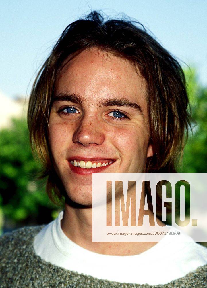 Jan 1 2011 Jonathan Brandis Lisa Rose 1995 Jonathanbrandisretro