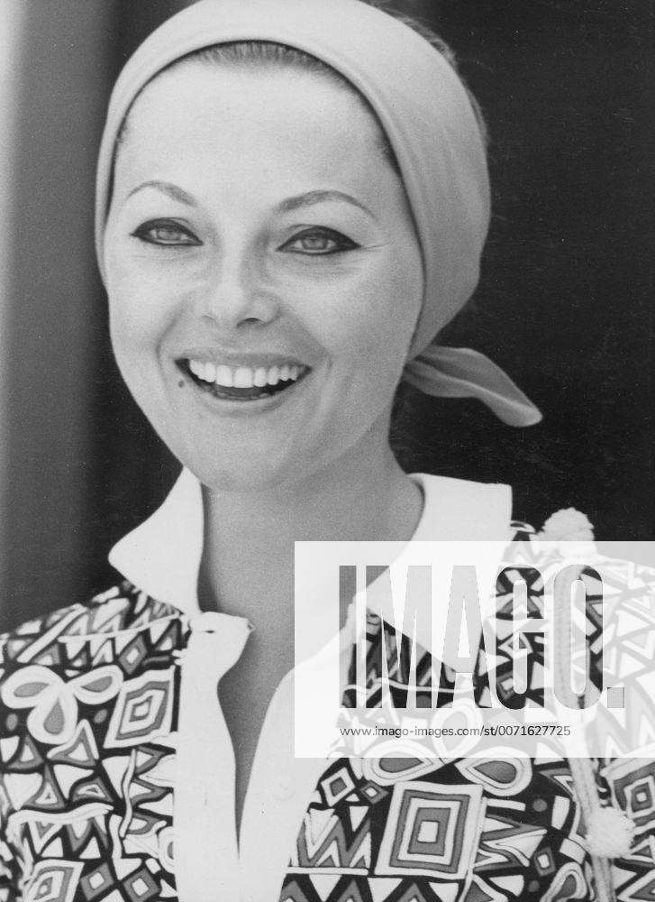 Dec. 21, 2010 - VIRNA LISI