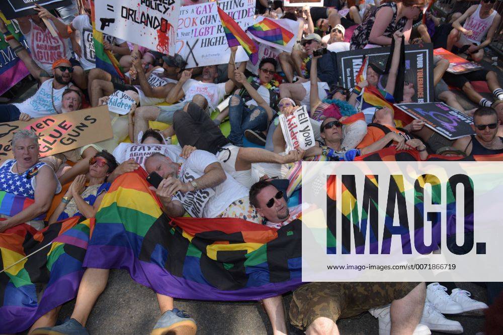 Gun Rights Parade USA: 46 Annual NYC Pride Parade Gays against Guns stages die in before ...