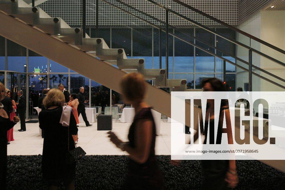 Feb. 04, 2010 Tampa, Florida, USA TP_318260_FOUN_MUSEUM_2.EDMUND D